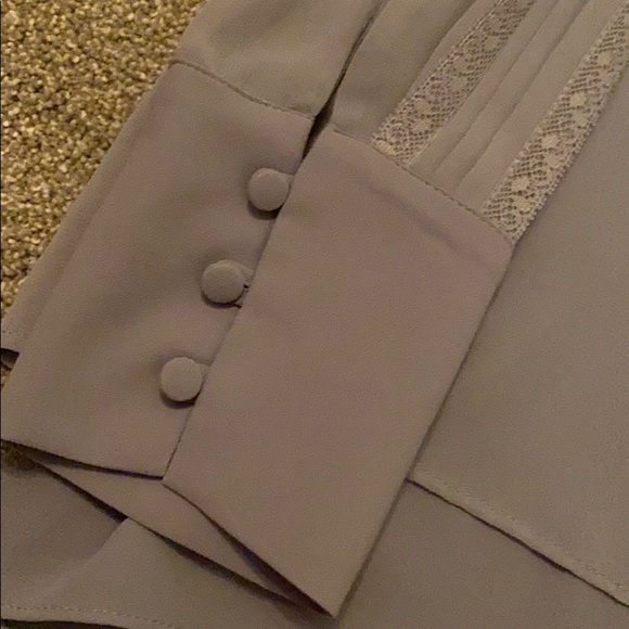 Blouse - Picture 2 of 5